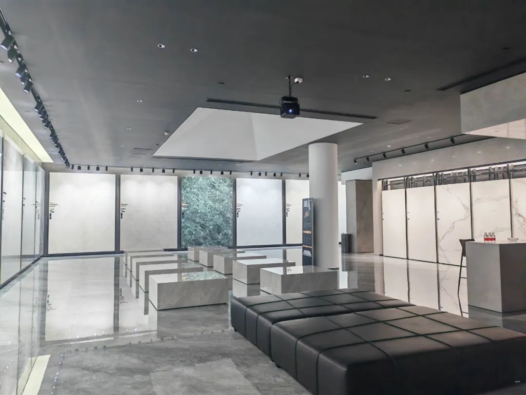 陶博會(huì )開(kāi)幕丨大將軍瓷磚攜手“仰望”新品精彩綻放！(圖4)